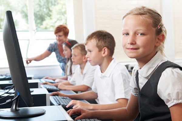 I skole og barnehager